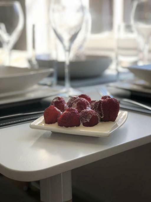 Spacious Chic - Simplycheckin Appartamento